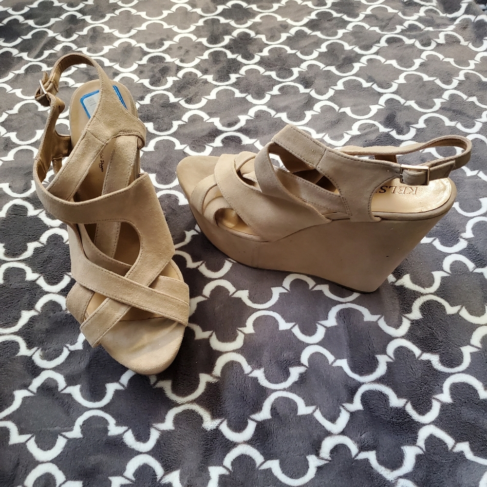 Wedges - Picture 2 of 4